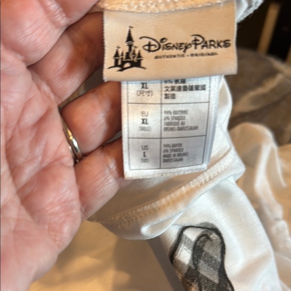 Disney White Sleeveless Top with Ginham Minnie - Picture 9 of 9